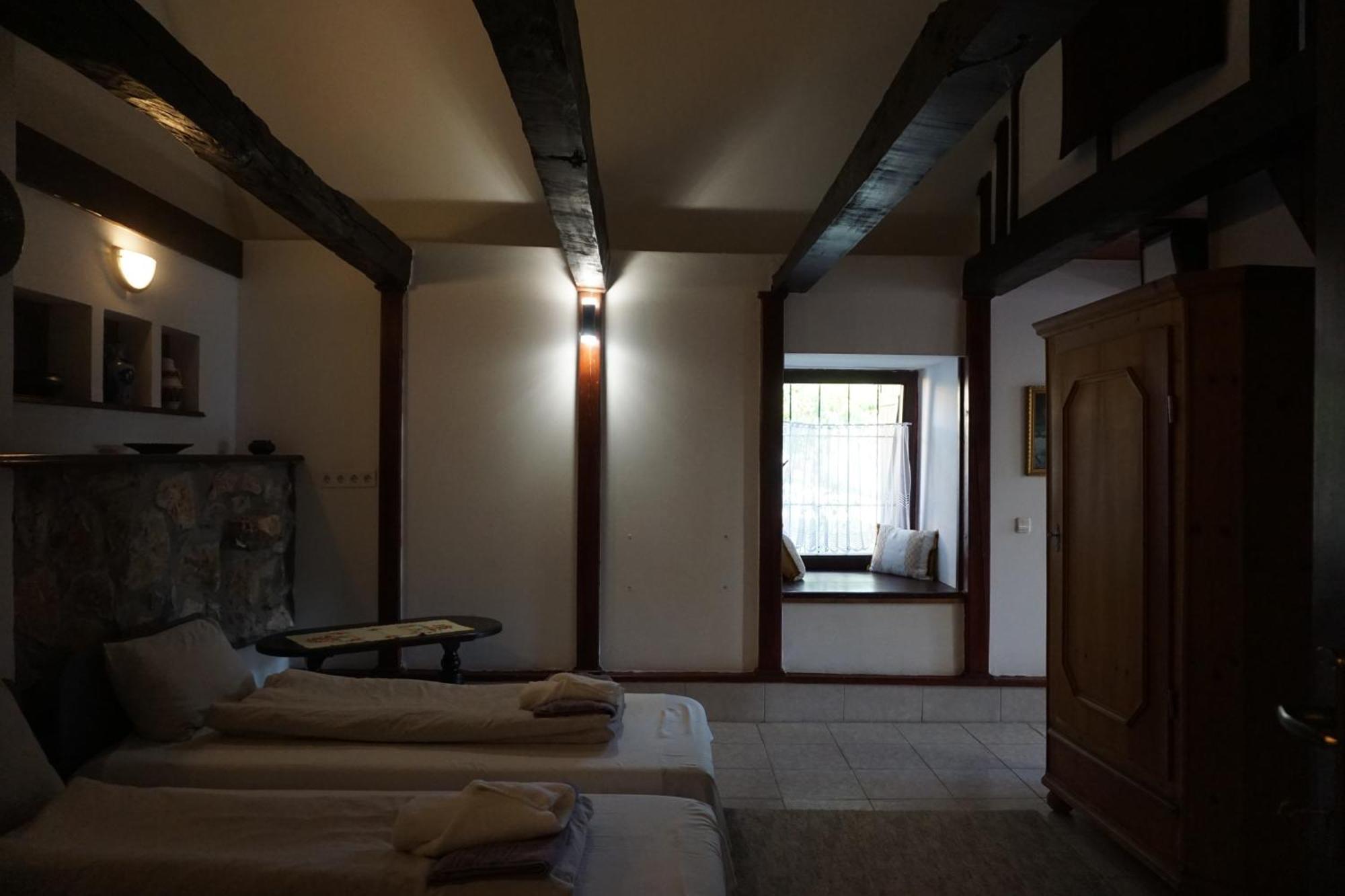 Joe Bacsi Rezidenciaja Appartement Kisharsány Buitenkant foto